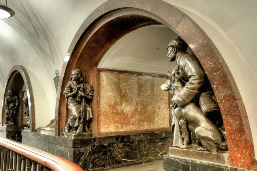 Moscow metro subway tour