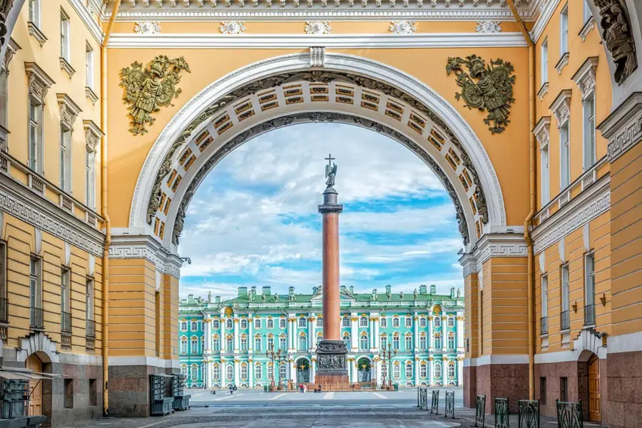 Foto de St. Petersburg, Russia, June 13, 2020. Typical for the