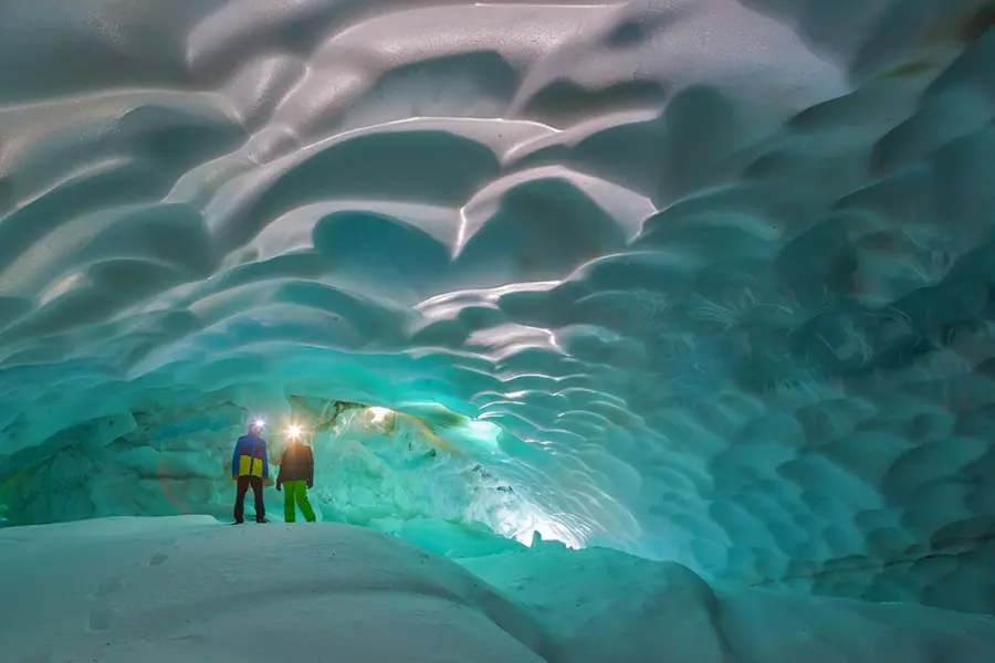 Kamchatka photo tour bears volcanoes Russia Siberia