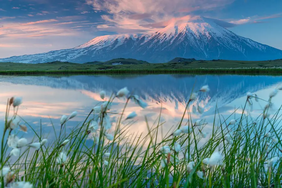 Kamchatka photo tour bears volcanoes Russia Siberia