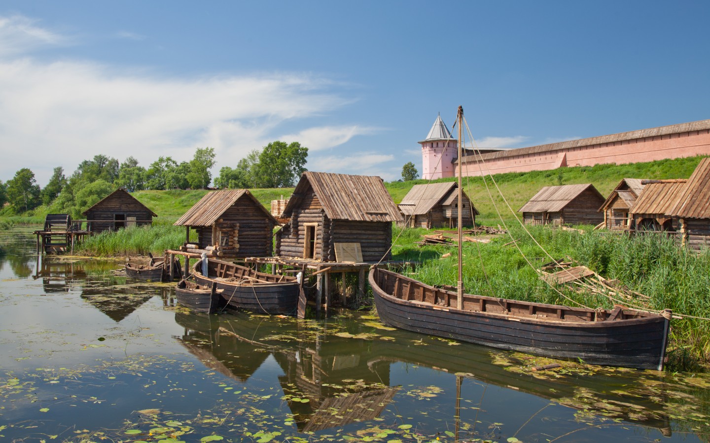 Golden Ring Road Trip - Yaroslavl, Russia - Wide Angle Adventure