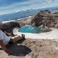 Kamchatka trekking tour Russia bears and volcanoes