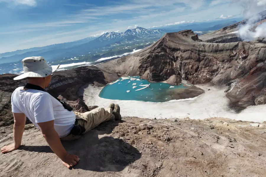 Kamchatka trekking tour Russia bears and volcanoes