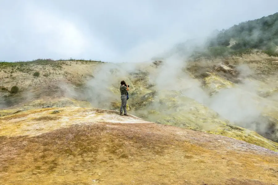 Kamchatka trekking tour Russia bears and volcanoes