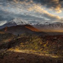 Kamchatka trekking tour Russia bears and volcanoes