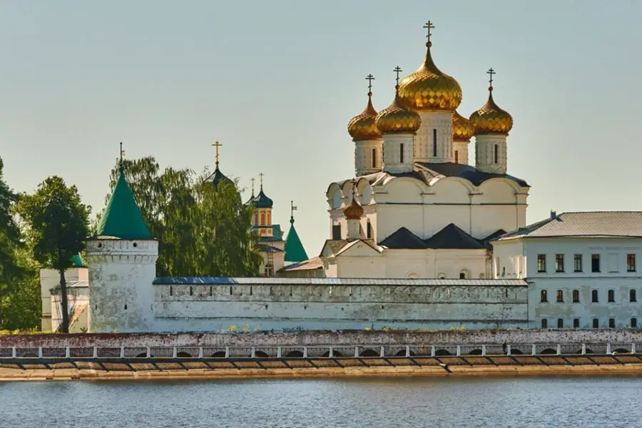 Russia Volga river Cruise Moscow St Petersburg Golden Ring