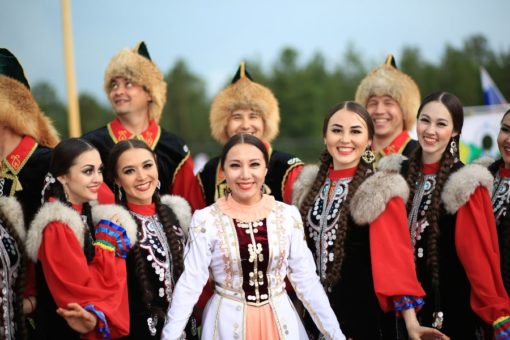 Russian Traditions - Guide to Russian Culture & Customs